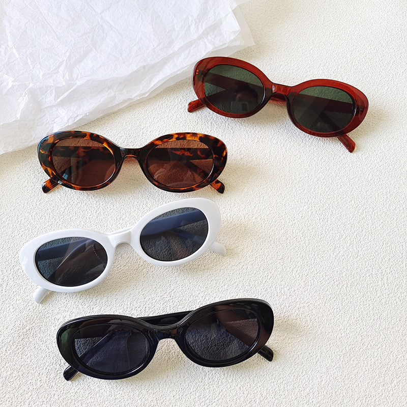 Vintage Small Oval Sunglasses  - огляд і ціна Vintage Outdoor Fashion