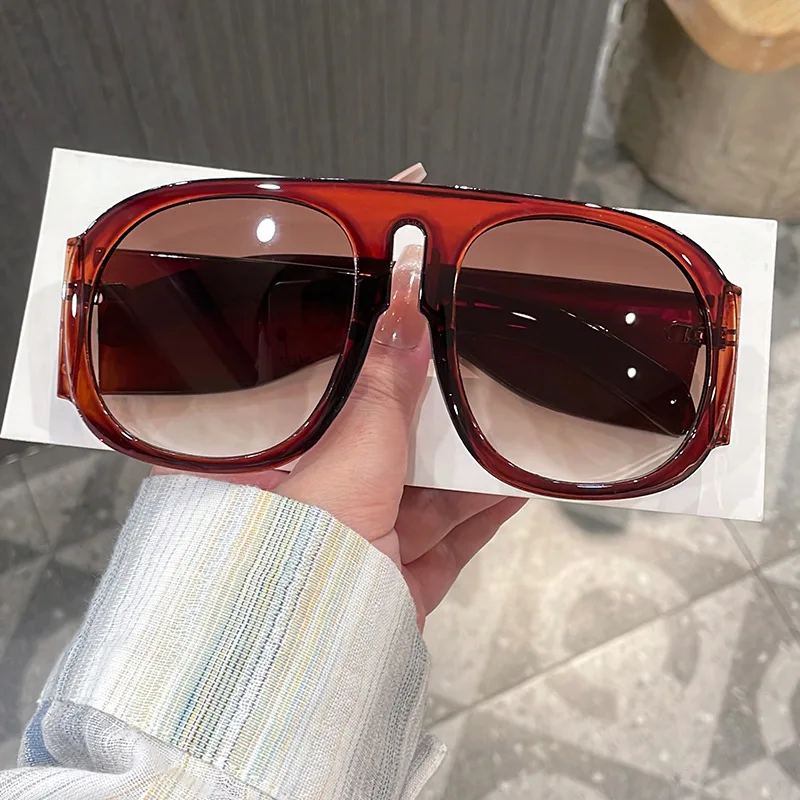 Vintage Luxury Brand Designer  - огляд і ціна Vintage Fashion Enthusiasts