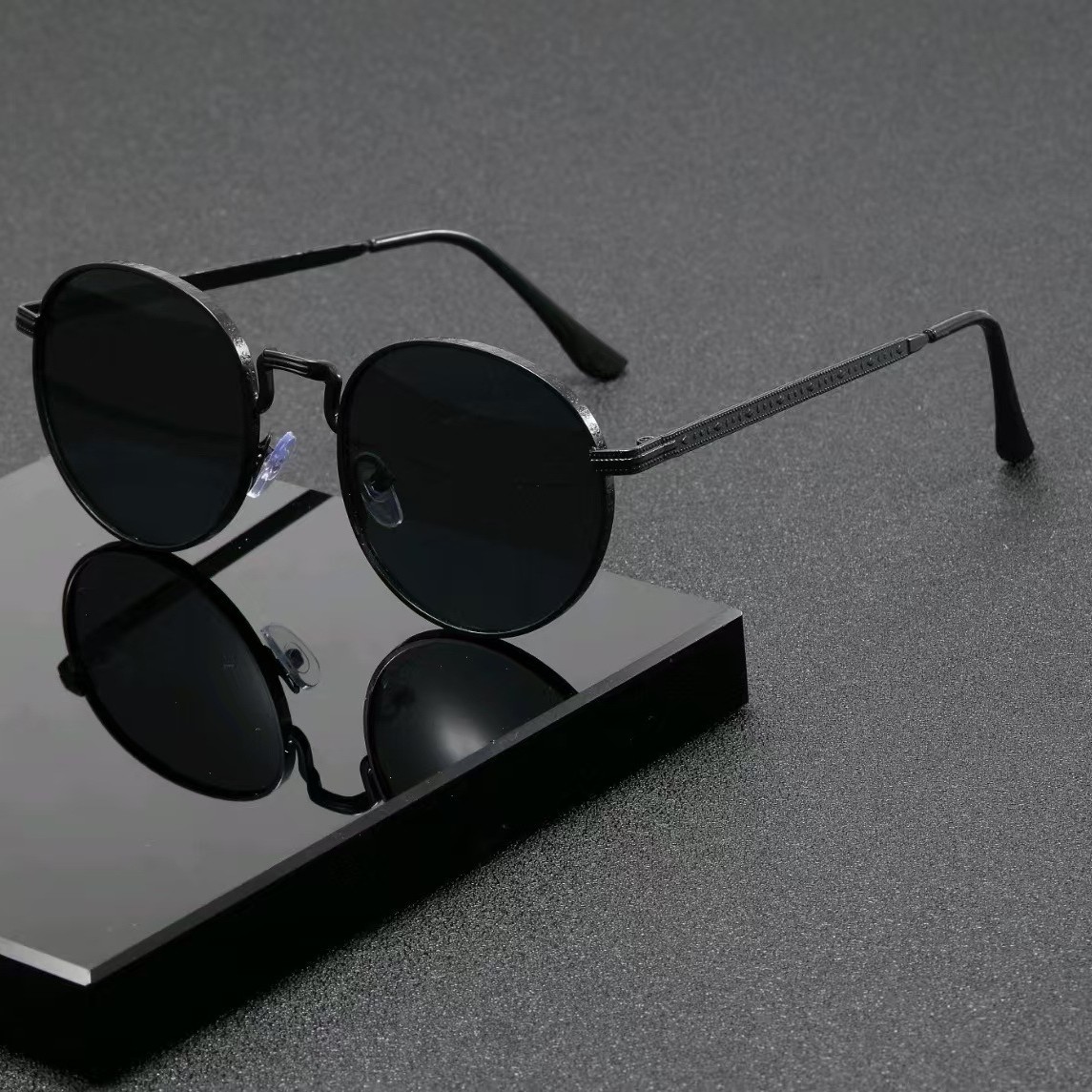 Fashion Classic Round Sunglass - огляд і ціна Vintage Fashion Enthusiasts